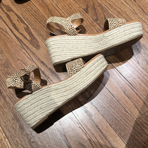 JCREW Sandals 9 - Picture 2 of 4